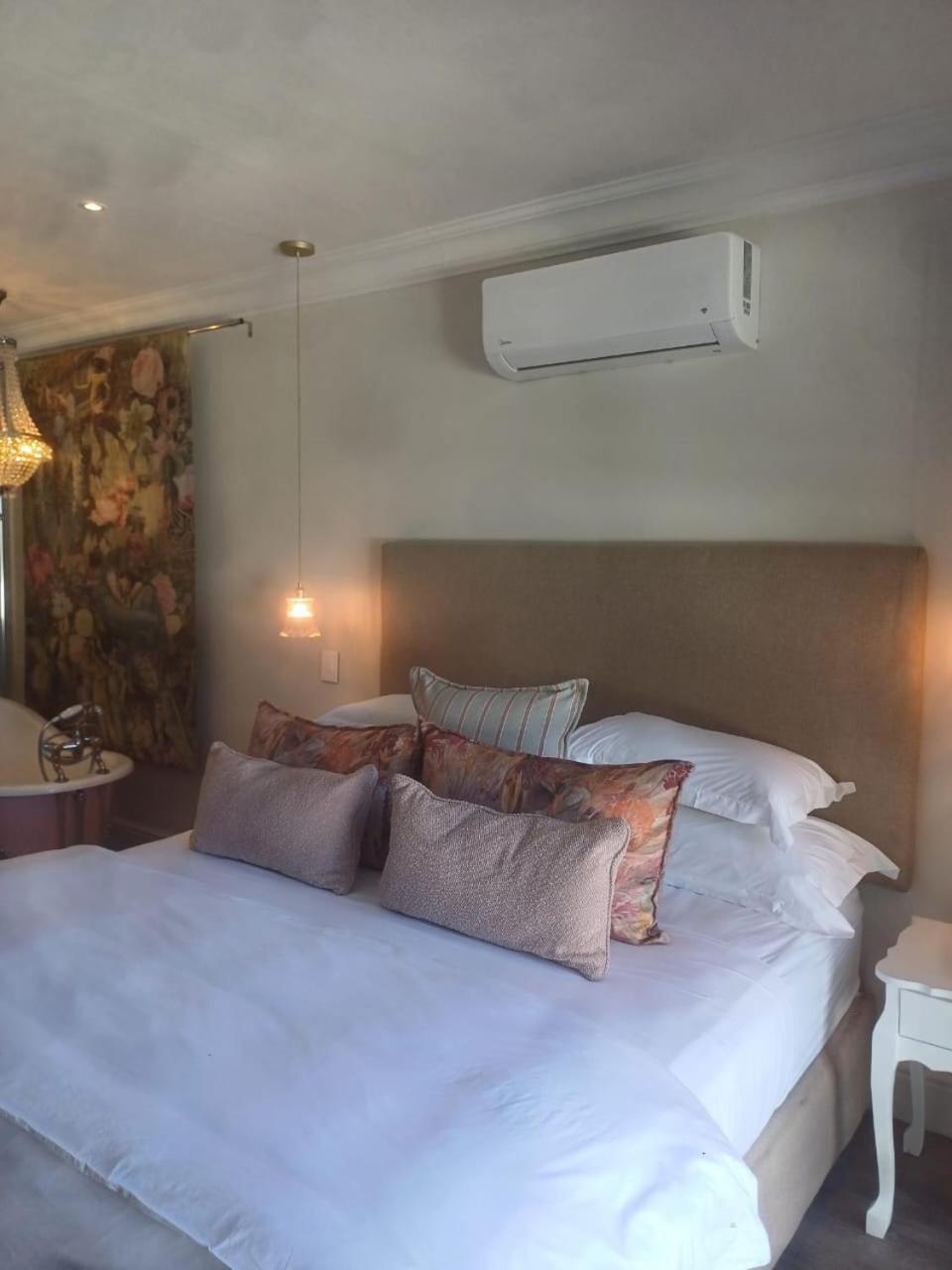 Thyme Wellness Spa And Guesthouse เคปทาวน์ ภายนอก รูปภาพ