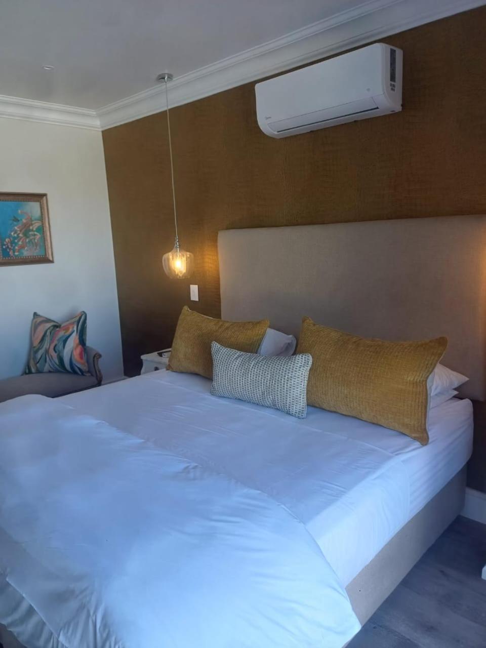 Thyme Wellness Spa And Guesthouse เคปทาวน์ ภายนอก รูปภาพ