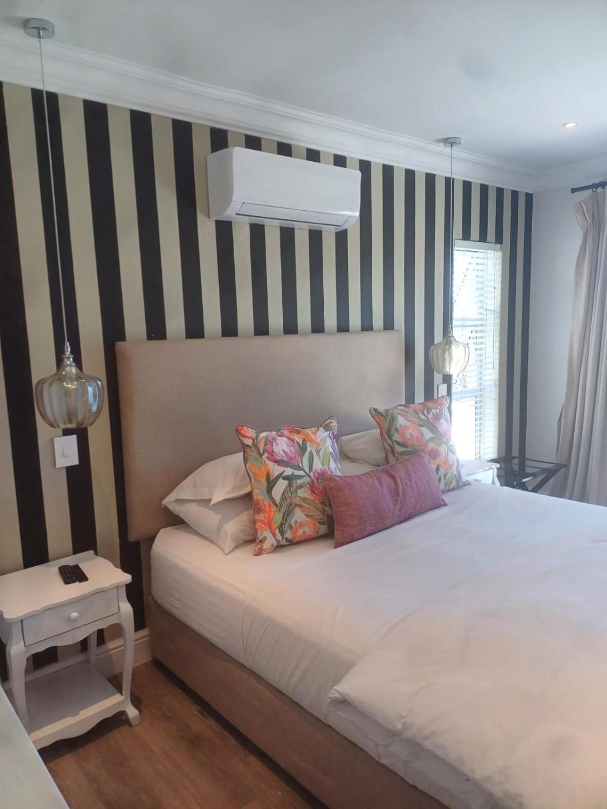 Thyme Wellness Spa And Guesthouse เคปทาวน์ ภายนอก รูปภาพ