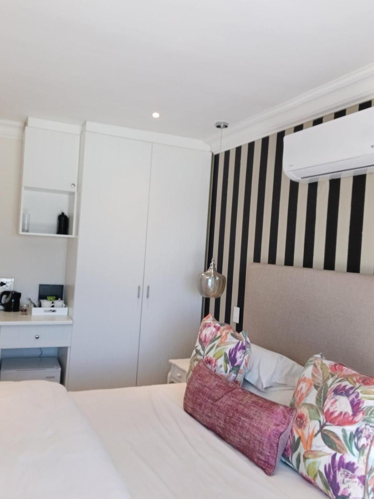 Thyme Wellness Spa And Guesthouse เคปทาวน์ ภายนอก รูปภาพ